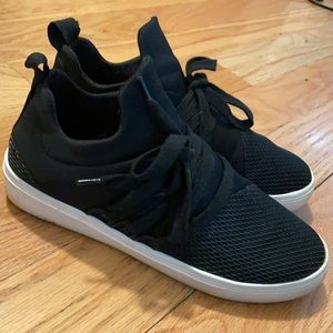 Steve Madden Sneakers Women’s size 7